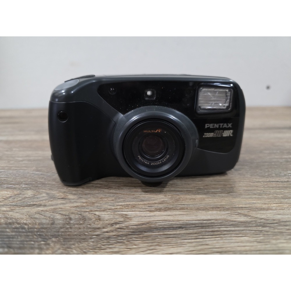 Pentax ZOOM 90-WR 35mm Camera Black Point & Shoot Japan New Batteries Nice
